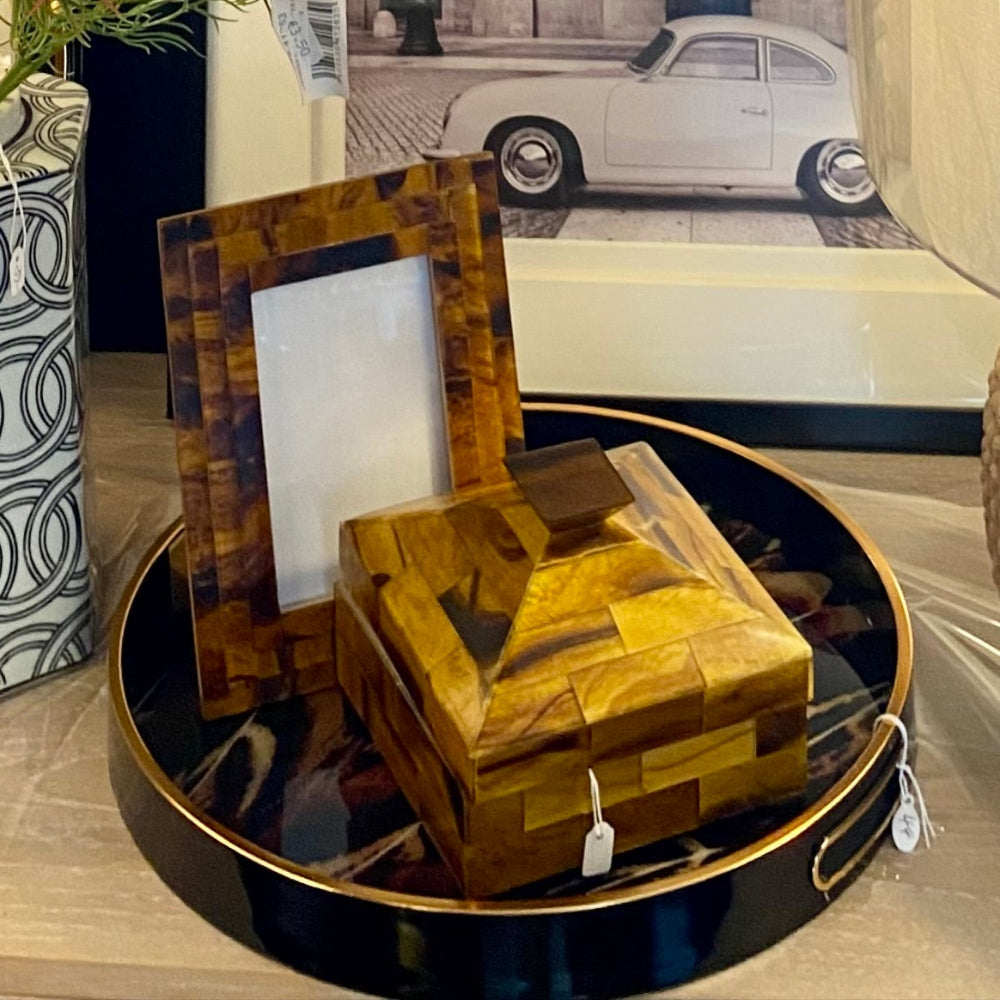 Brown Pattern Photo Frame