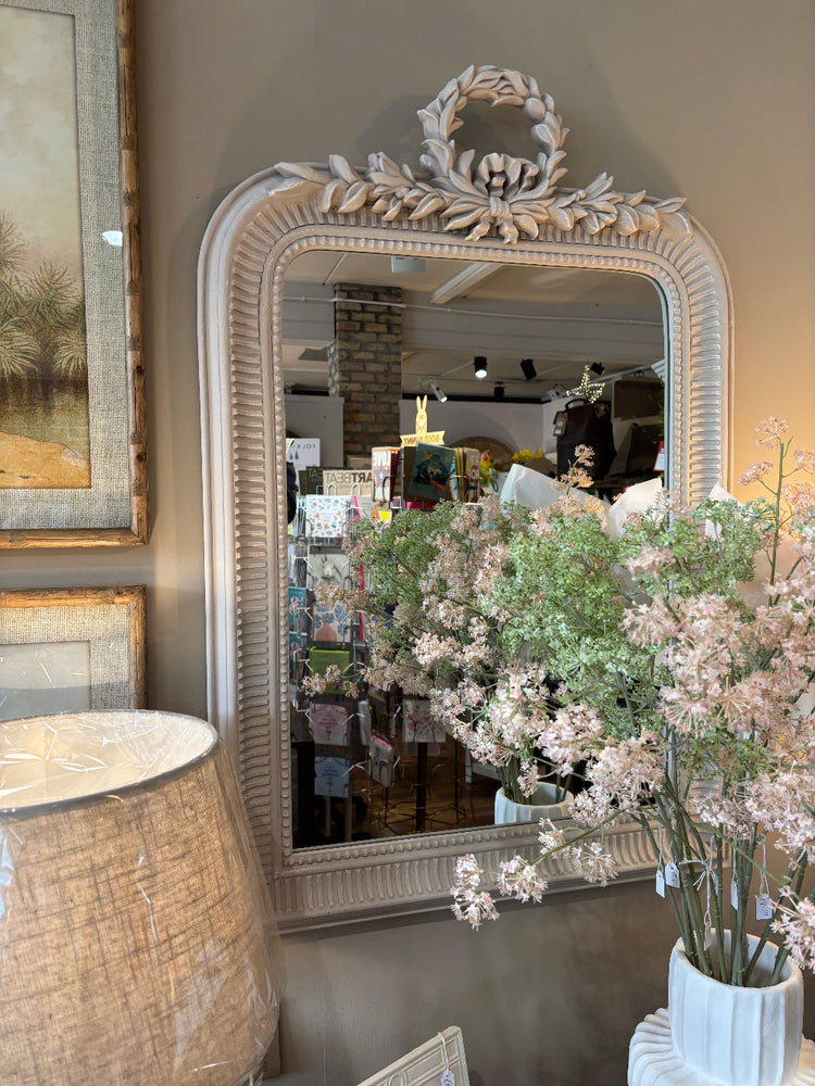 
            
                Load image into Gallery viewer, Elegant Leaves Mirror
            
        