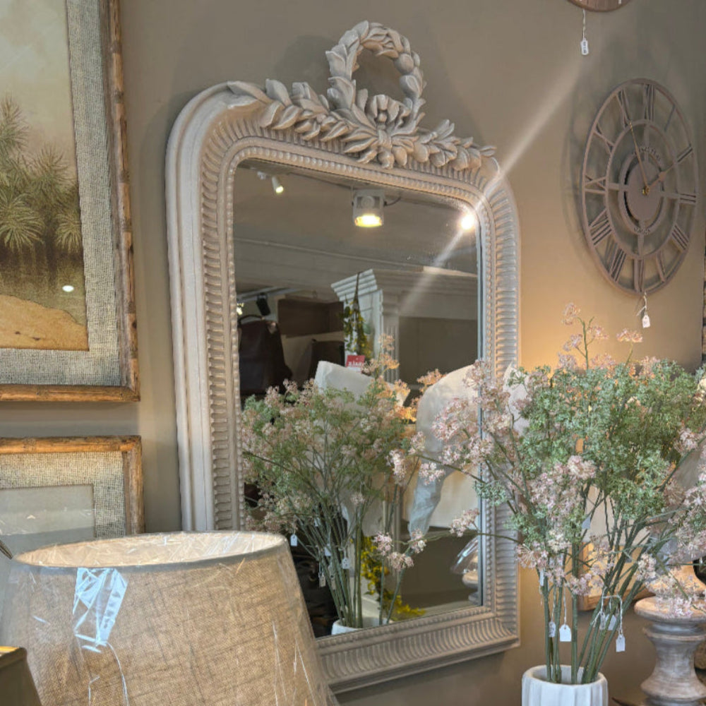 
            
                Load image into Gallery viewer, Elegant Leaves Mirror
            
        