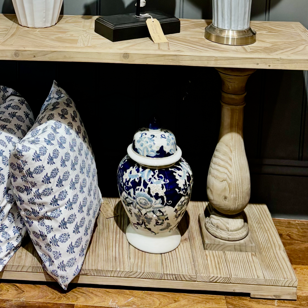 Blue and White Traditional Pattern Lidded Ginger Jar