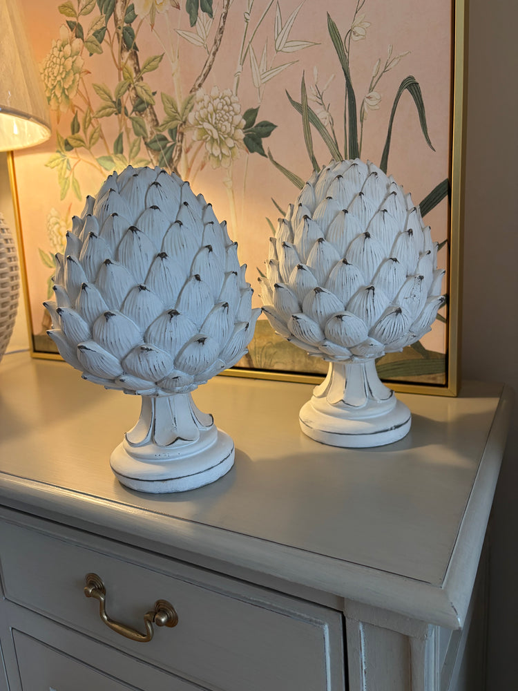White Rustic Artichoke