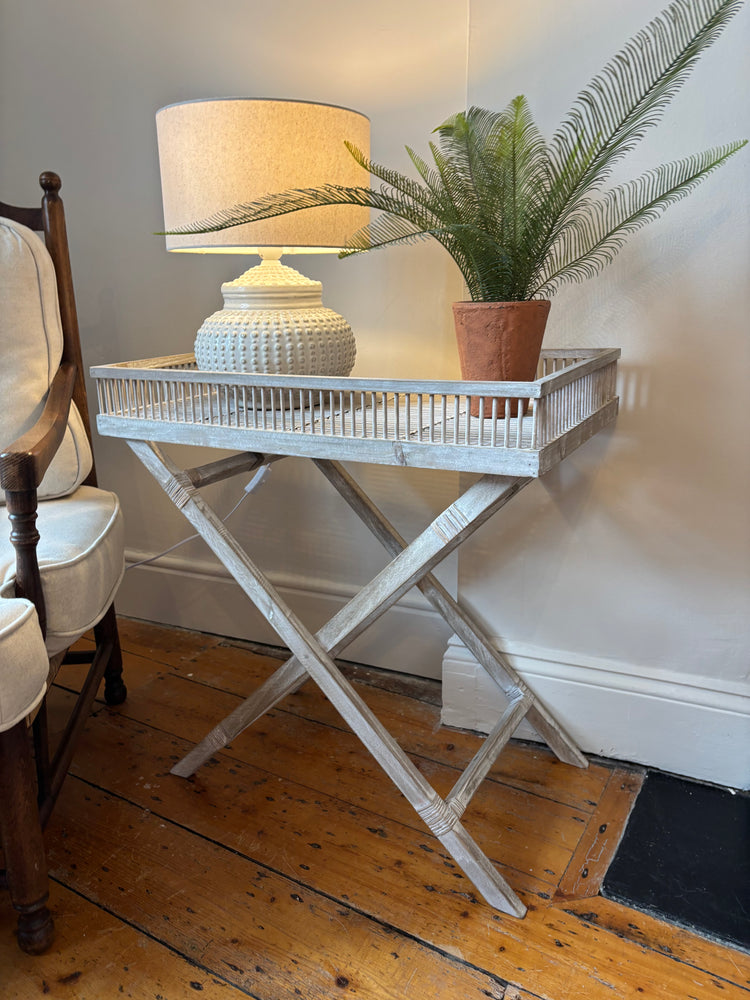 Willow Tray Table