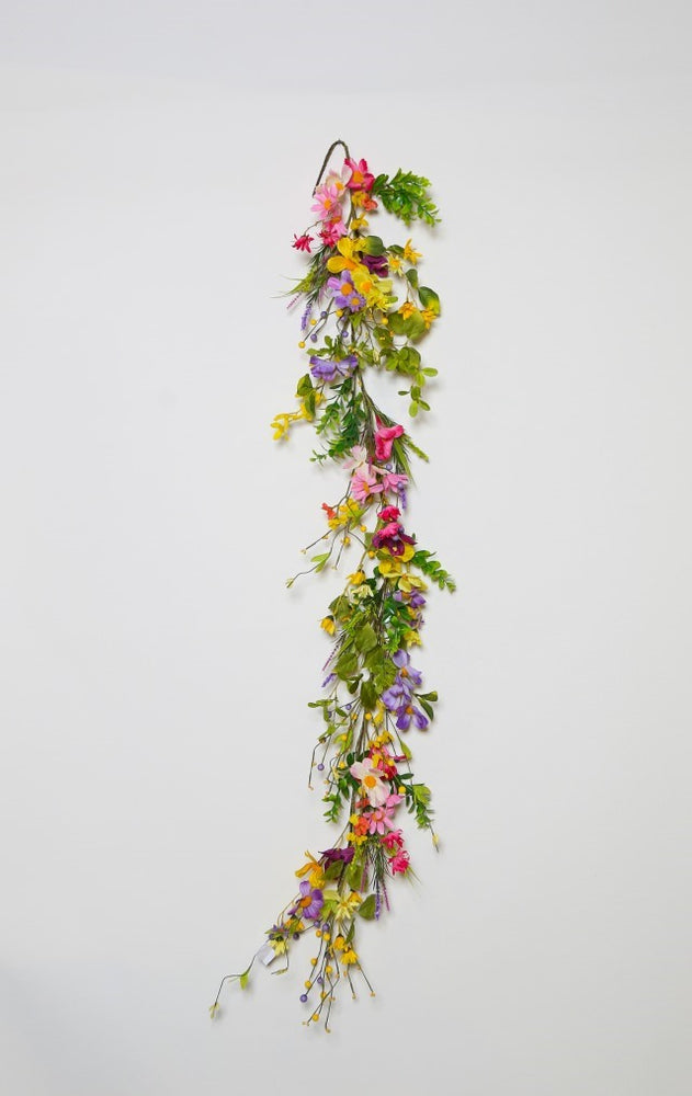Cosmos Flower Garland with Berries 150cm
