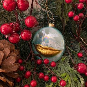 
            
                Load image into Gallery viewer, Blue and Gold Lips Bauble
            
        